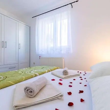 Σπίτι διακοπών David & Matej Comfortable Krk Town